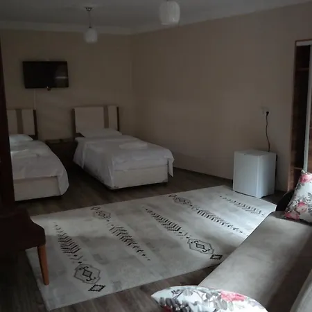Hotel Grand Uzungol